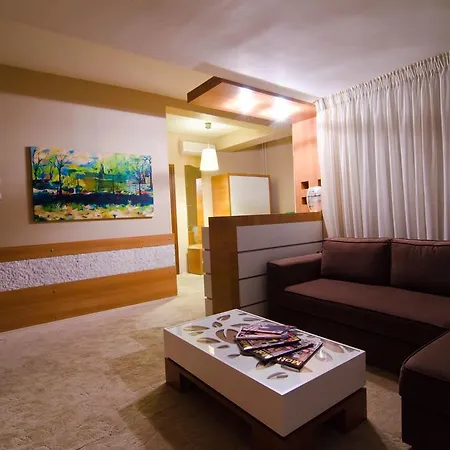 ホテル Roof Garden エスキシェヒル