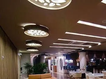 Roof Garden ホテル 3*