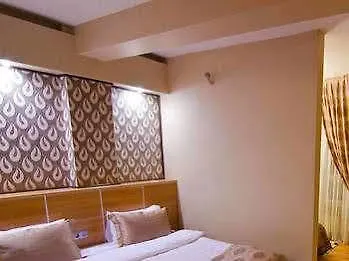 ホテル Roof Garden エスキシェヒル